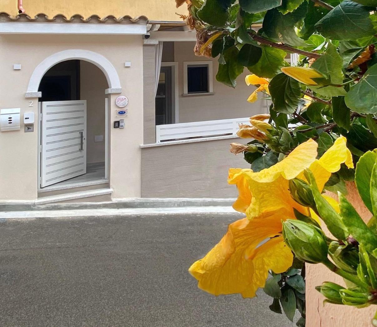Elis B&B Villasimius Exterior foto